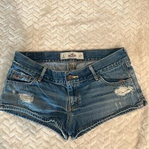 Womens Hollister Distressed Jean Shorts Sz 5 Waist 27